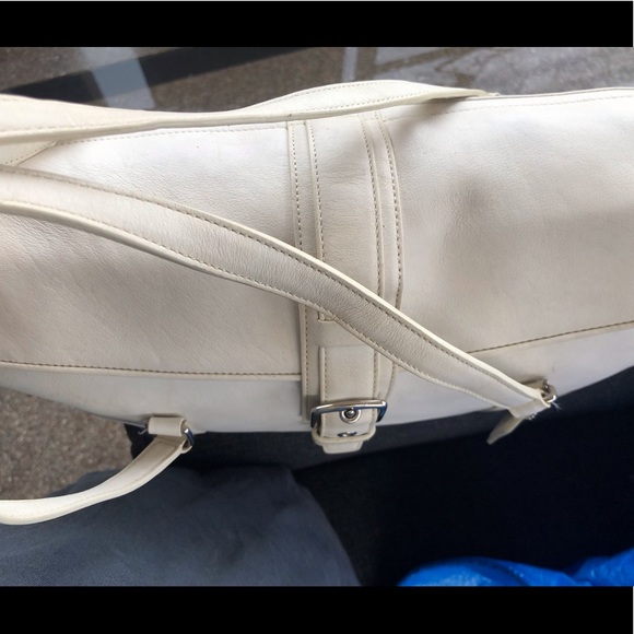 ❌SOLD❌  Coach Hampton Satchel Leather Bag. - Picture 4 of 16